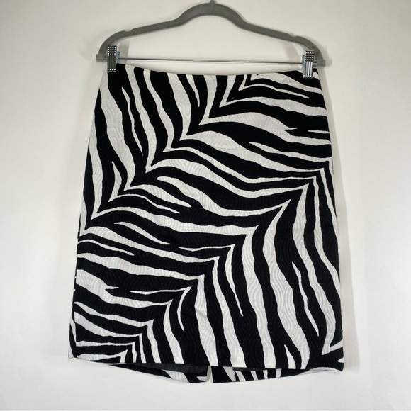 Talbots Dresses & Skirts - Talbots Petite Zebra Print Pencil Cotton Skirt Size 8P Lined Vent Knee Length
